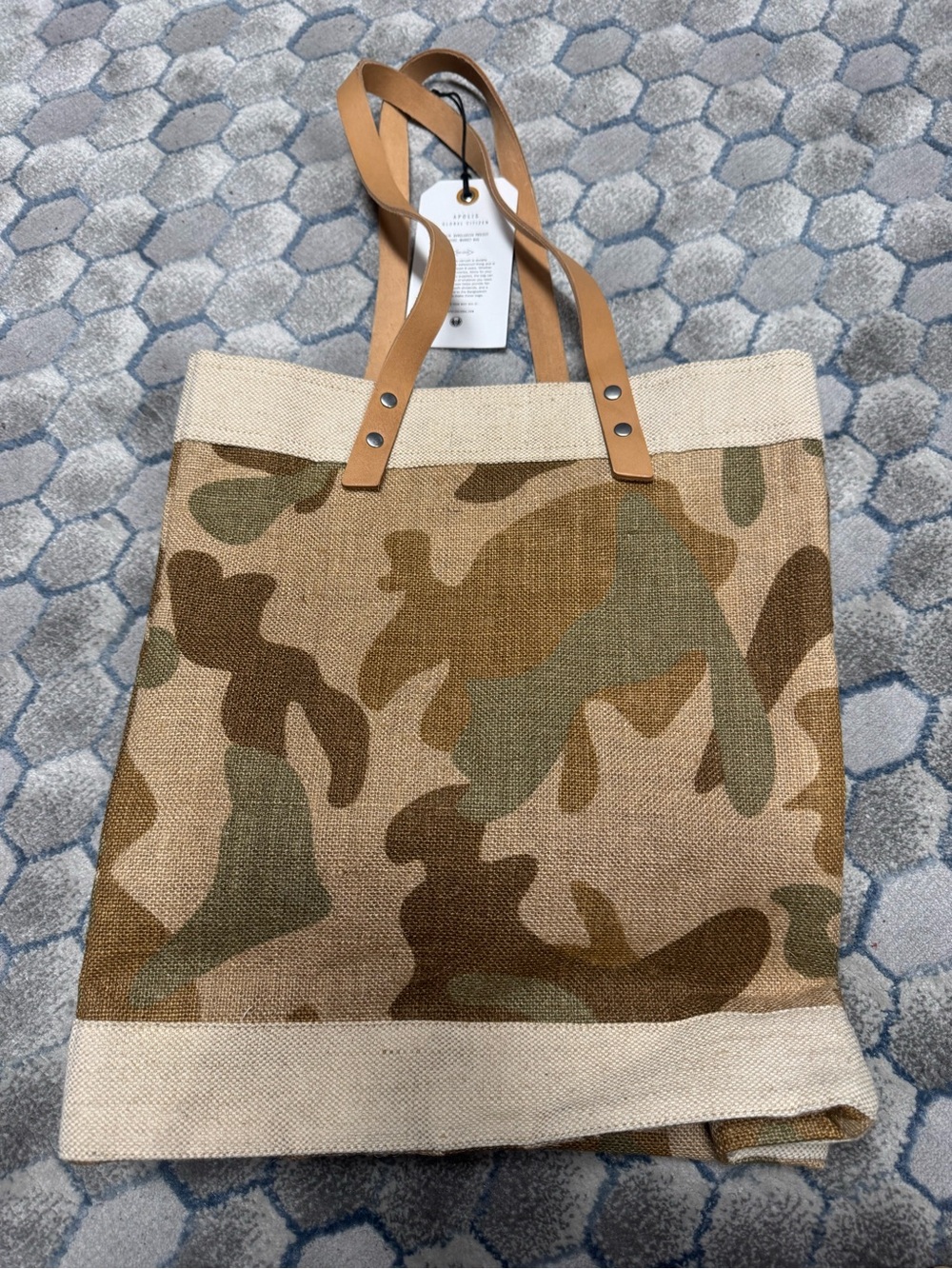 NWT Apolis Market Tote in Safari